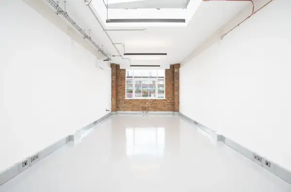 Office space to rent at 27/31 Clerkenwell Close, Farringdon, London, EC1R 0AT, unit CS.504, 403 sq ft (37 sq m)