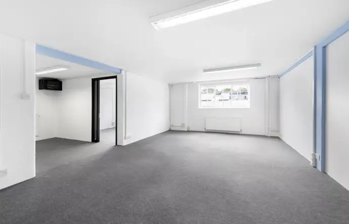 Office space to rent at Busworks, North Road, London, unit UN3.15, 575 sq ft (53 sq m).