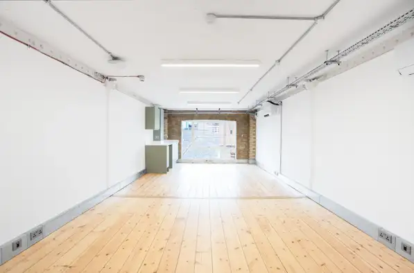 Office space to rent at 27/31 Clerkenwell Close, Farringdon, London, EC1R 0AT, unit CS.403, 408 sq ft (38 sq m)