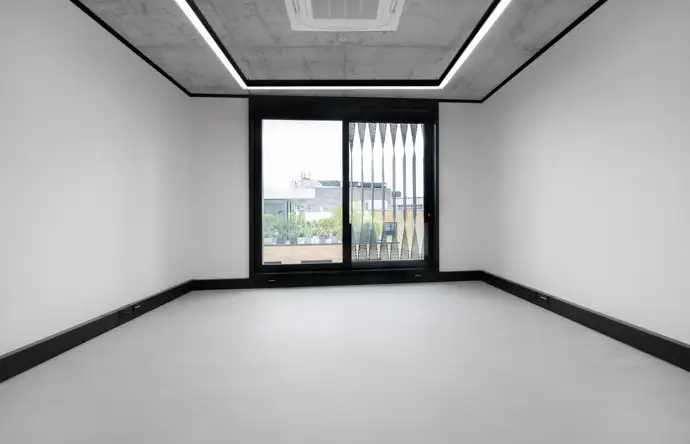 Office space to rent at The Frames, 1 Phipp Street, London, unit FR.410, 305 sq ft (28 sq m).