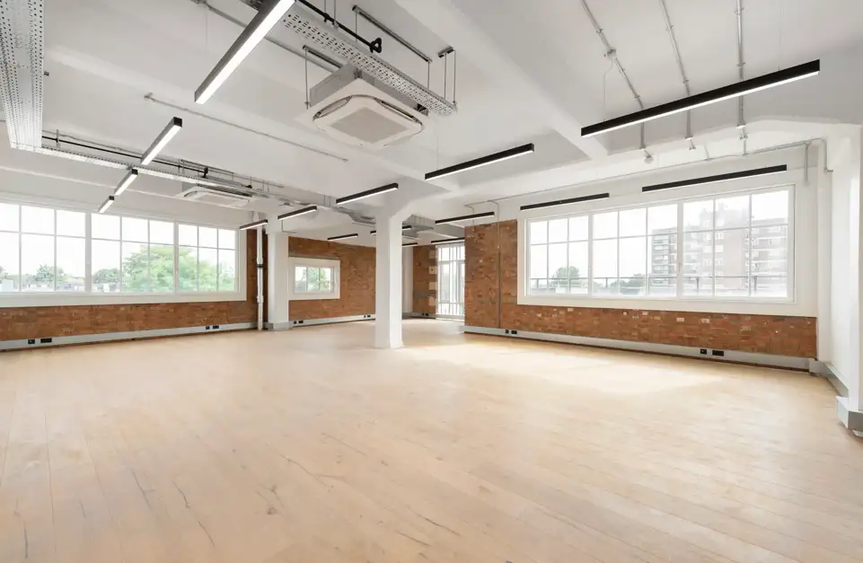 Office space to rent at Leroy House, 436 Essex Rd, London, N1 3QP, unit LY.317, 1142 sq ft (106 sq m).